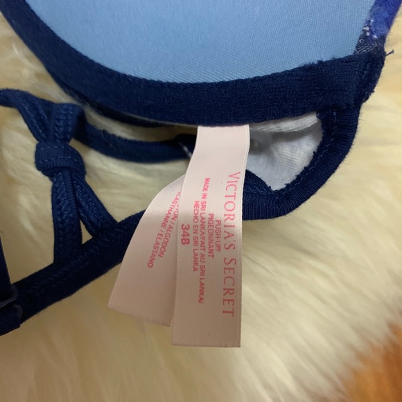 Victoria’s Secret Bra - Picture 4 of 8